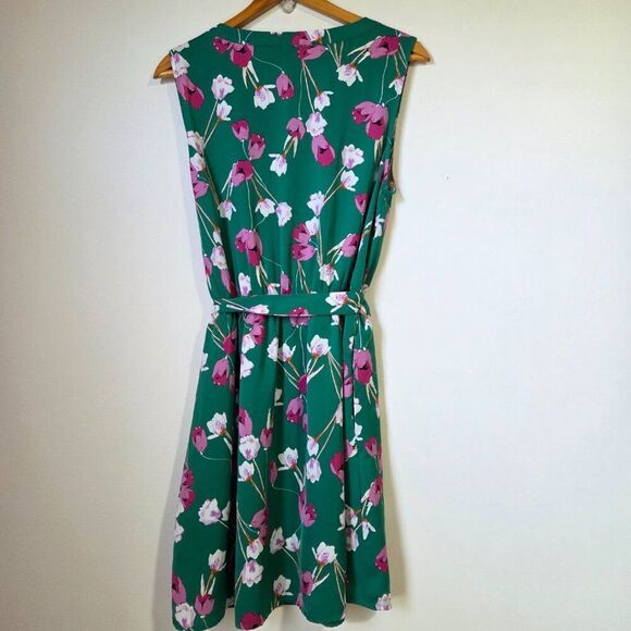 EUC STACCATO SPLIT V NECK SLEEVELESS BELTED SHORT DRESS SZ M - Picture 2 of 16